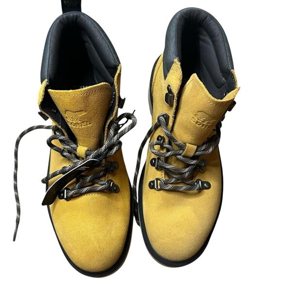 Sorel Women's HI- Line Hiker Boots Size 9  Lace Up Boots Rugged Sole NEW - Picture 3 of 8
